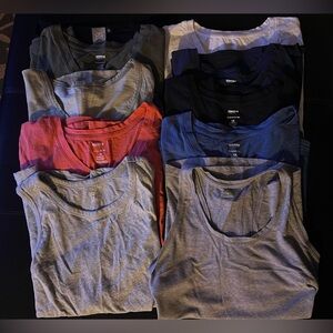 GUC & new Sonoma - 8 v neck women’s tees and tanks. Size 1X.
various brands.